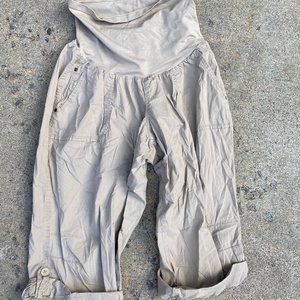 Motherhood Maternity kaki capris Sz 1X